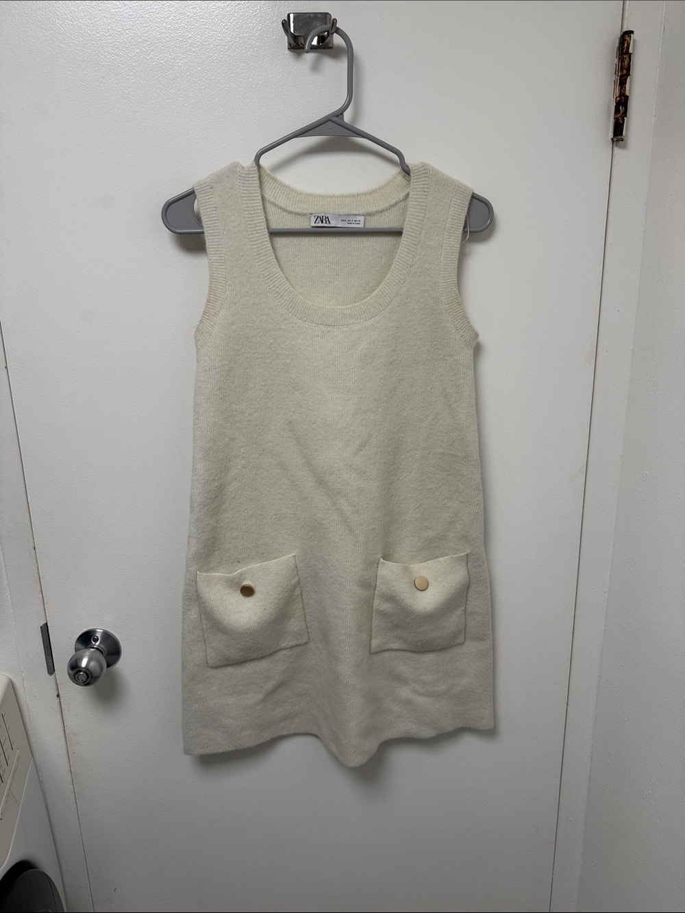 Zara Ivory Sleeveless Knit Pocket Sweater Dress